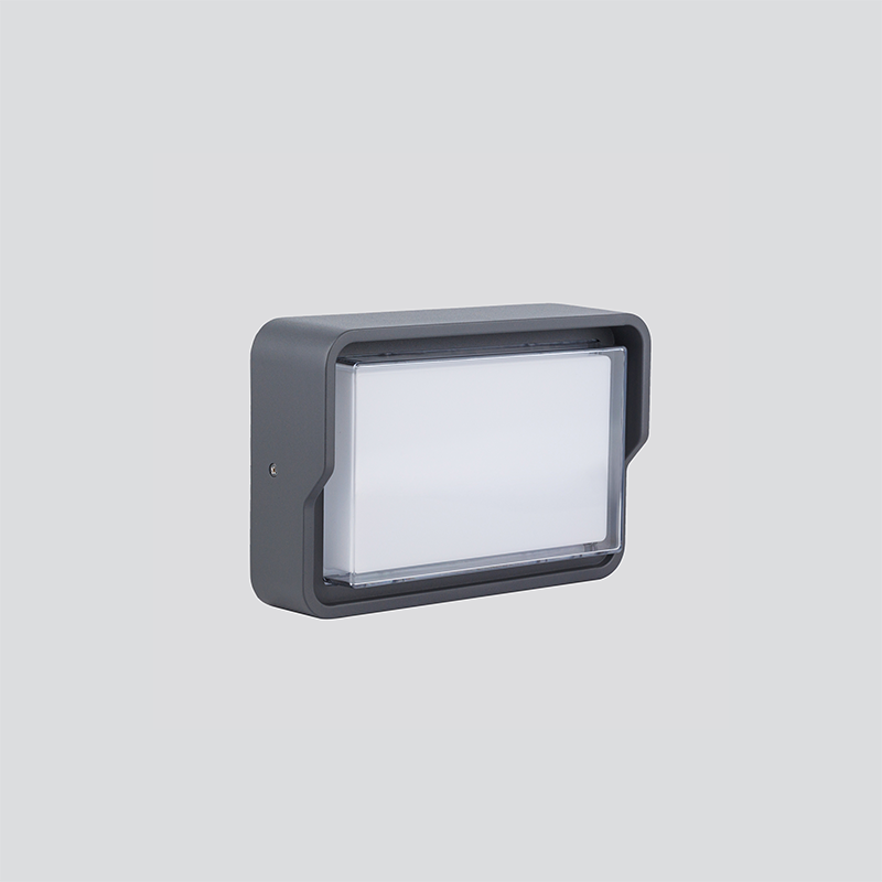 12W / 3000K / 820lm / Aluminum / IP65 / CRI 80 / 120° / AC100-240V / 30,000h